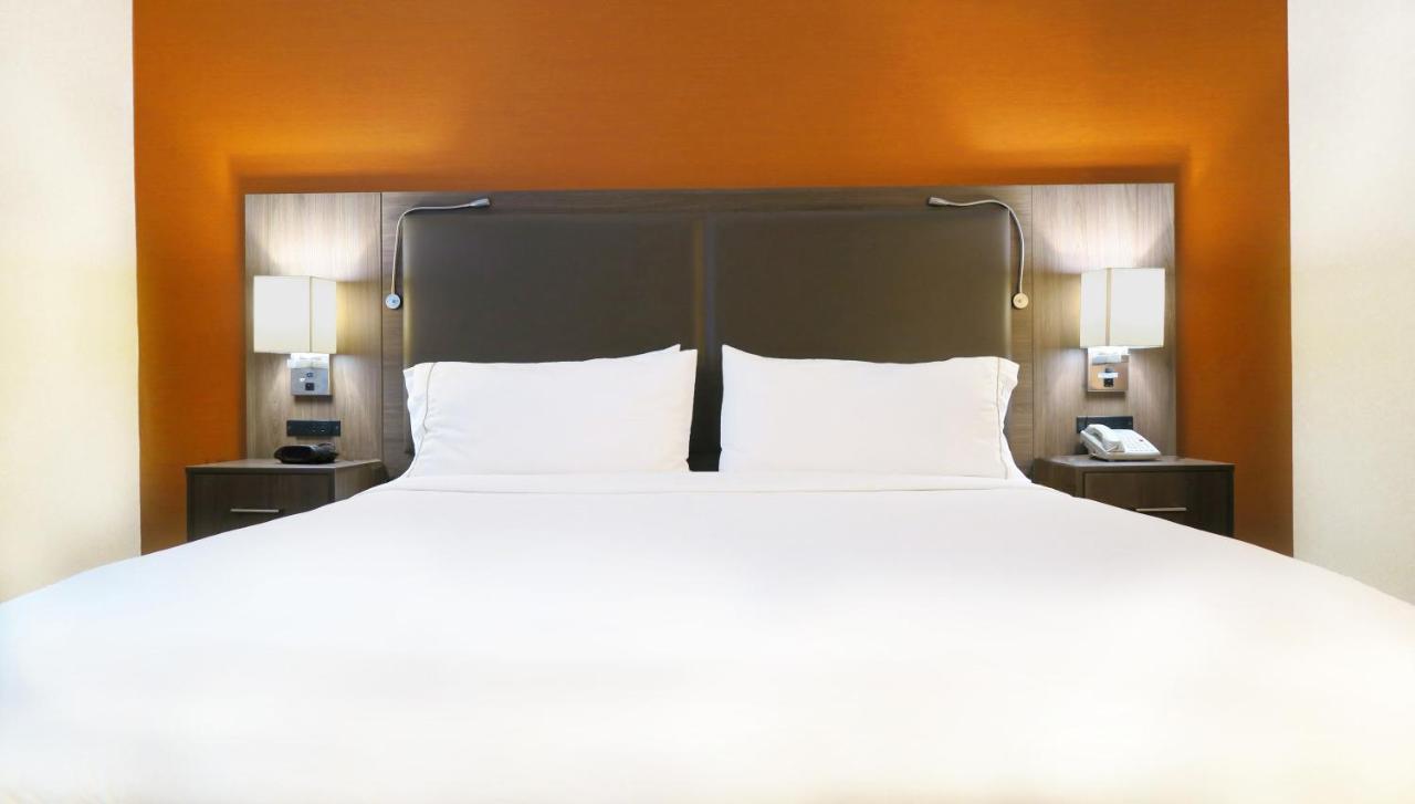 Holiday Inn Express & Suites Elk Grove Central - Hwy 99 By Ihg Εξωτερικό φωτογραφία