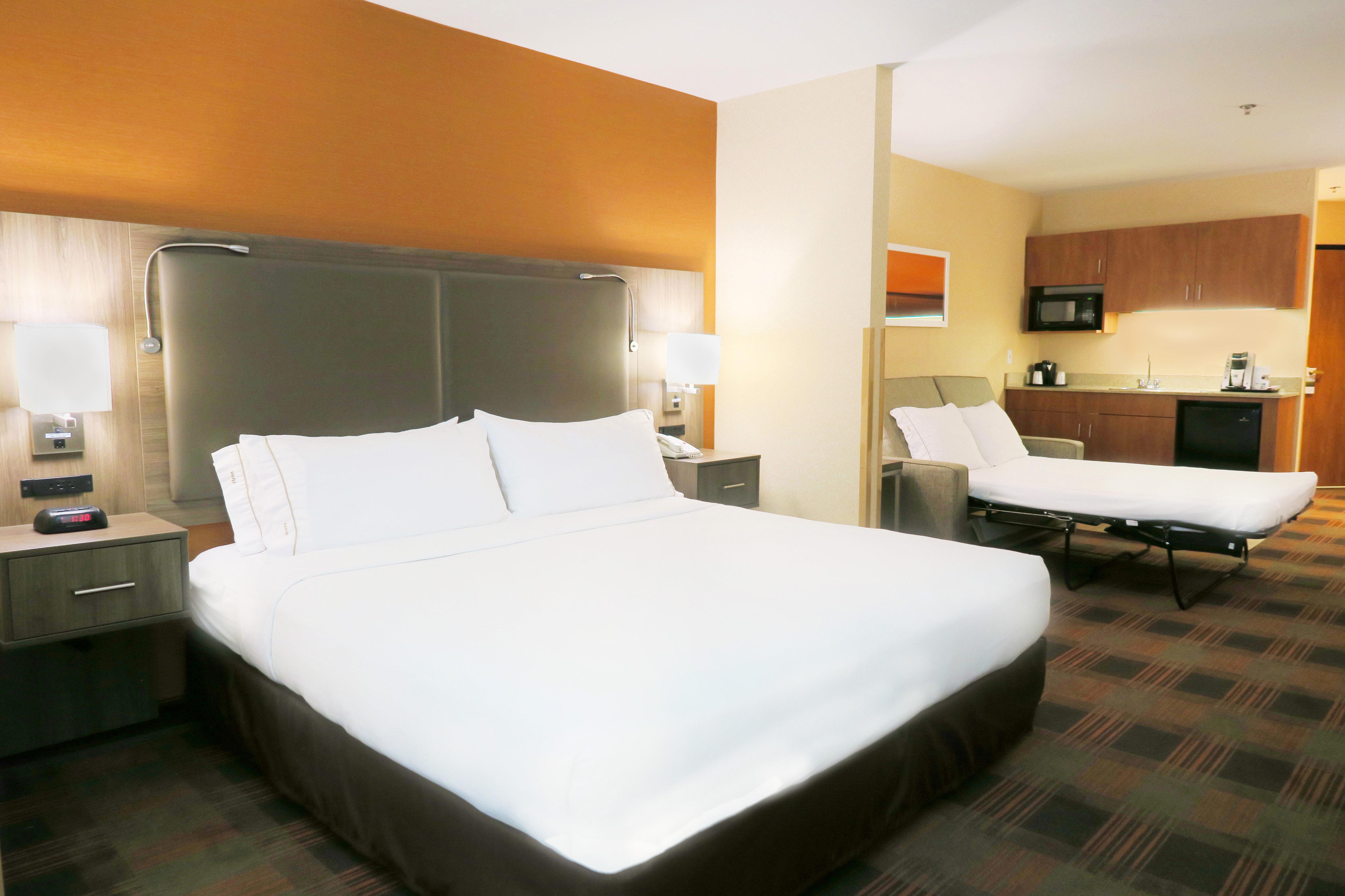 Holiday Inn Express & Suites Elk Grove Central - Hwy 99 By Ihg Εξωτερικό φωτογραφία