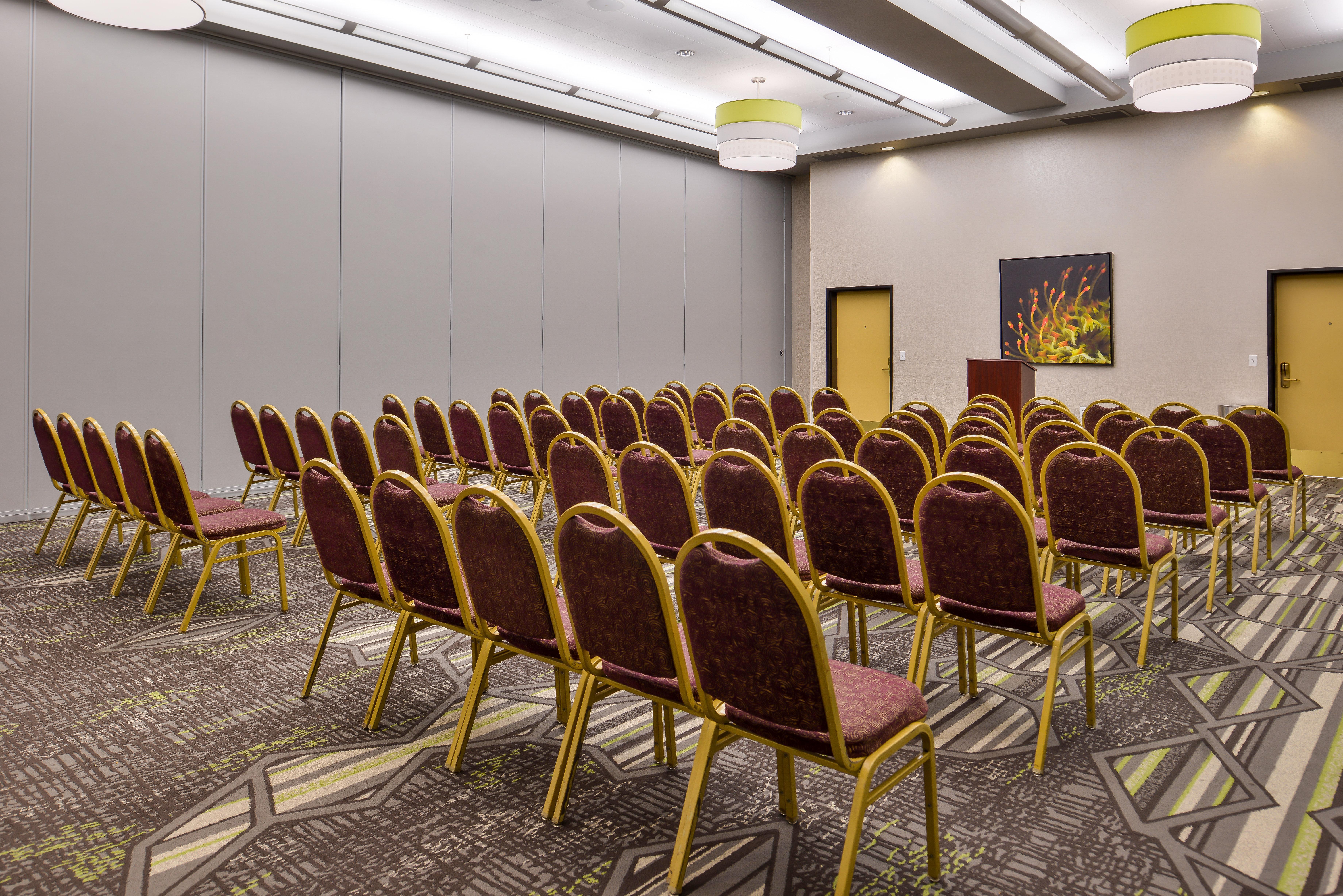Holiday Inn Express & Suites Elk Grove Central - Hwy 99 By Ihg Εξωτερικό φωτογραφία