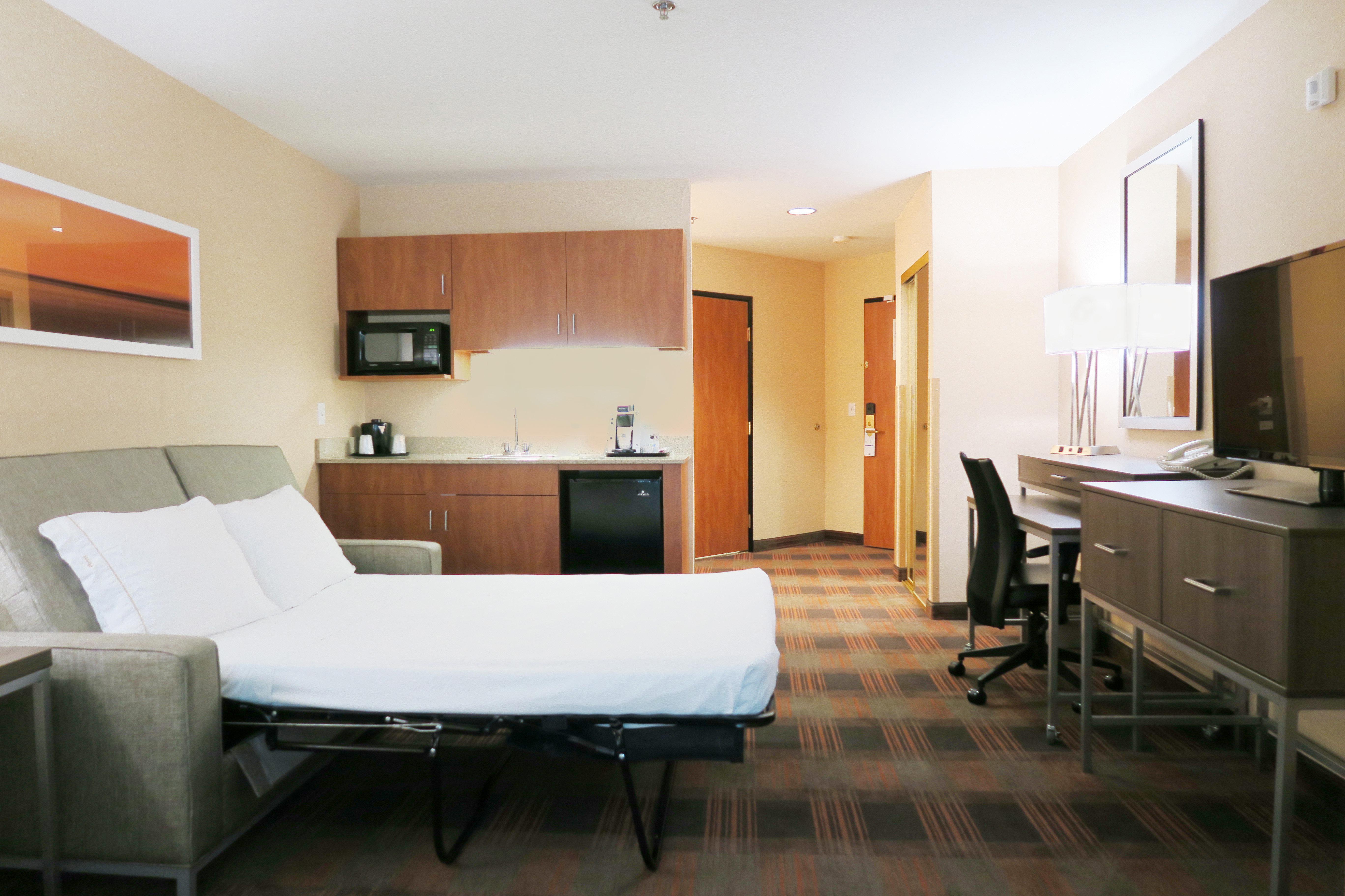 Holiday Inn Express & Suites Elk Grove Central - Hwy 99 By Ihg Εξωτερικό φωτογραφία