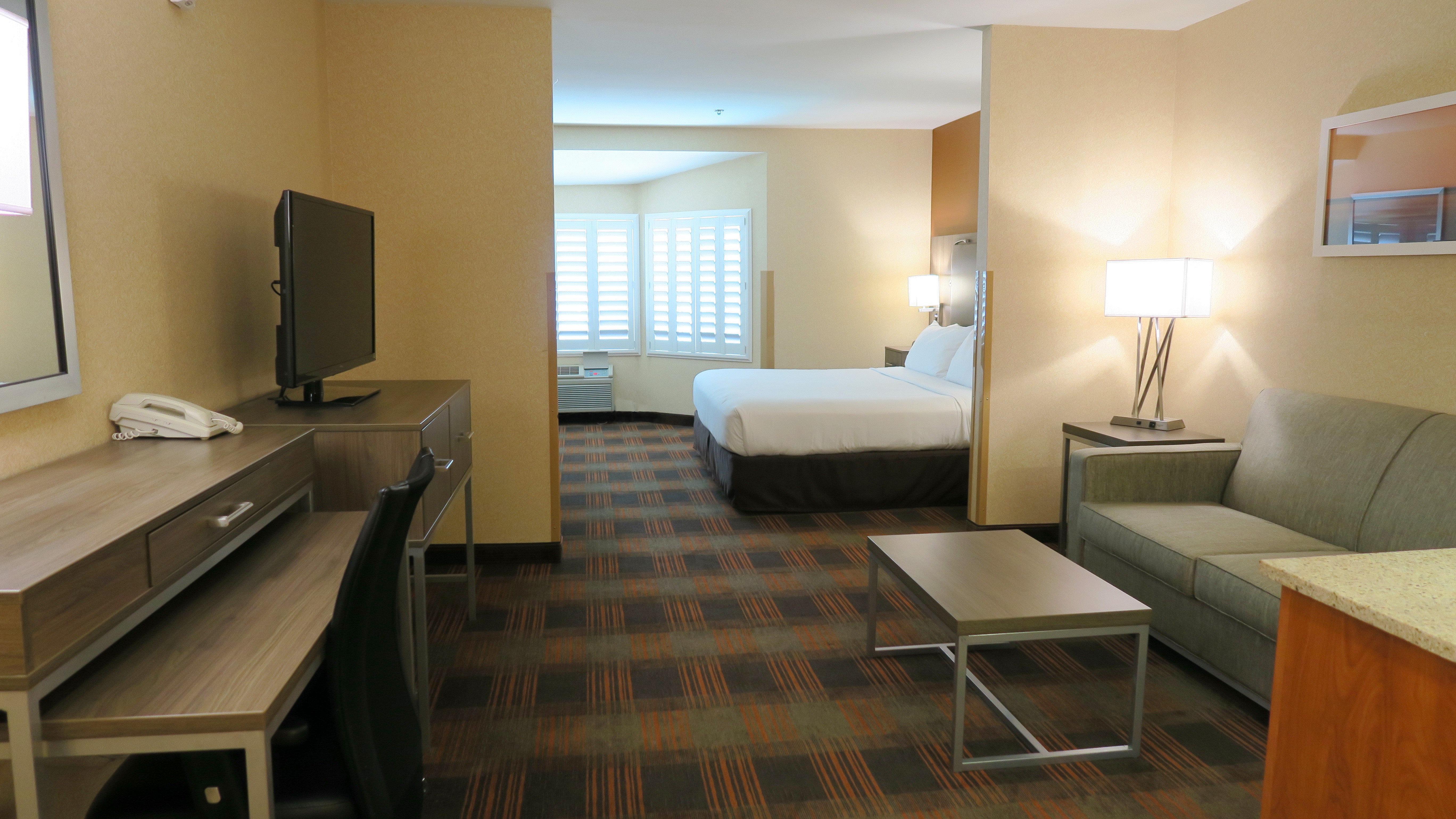 Holiday Inn Express & Suites Elk Grove Central - Hwy 99 By Ihg Εξωτερικό φωτογραφία