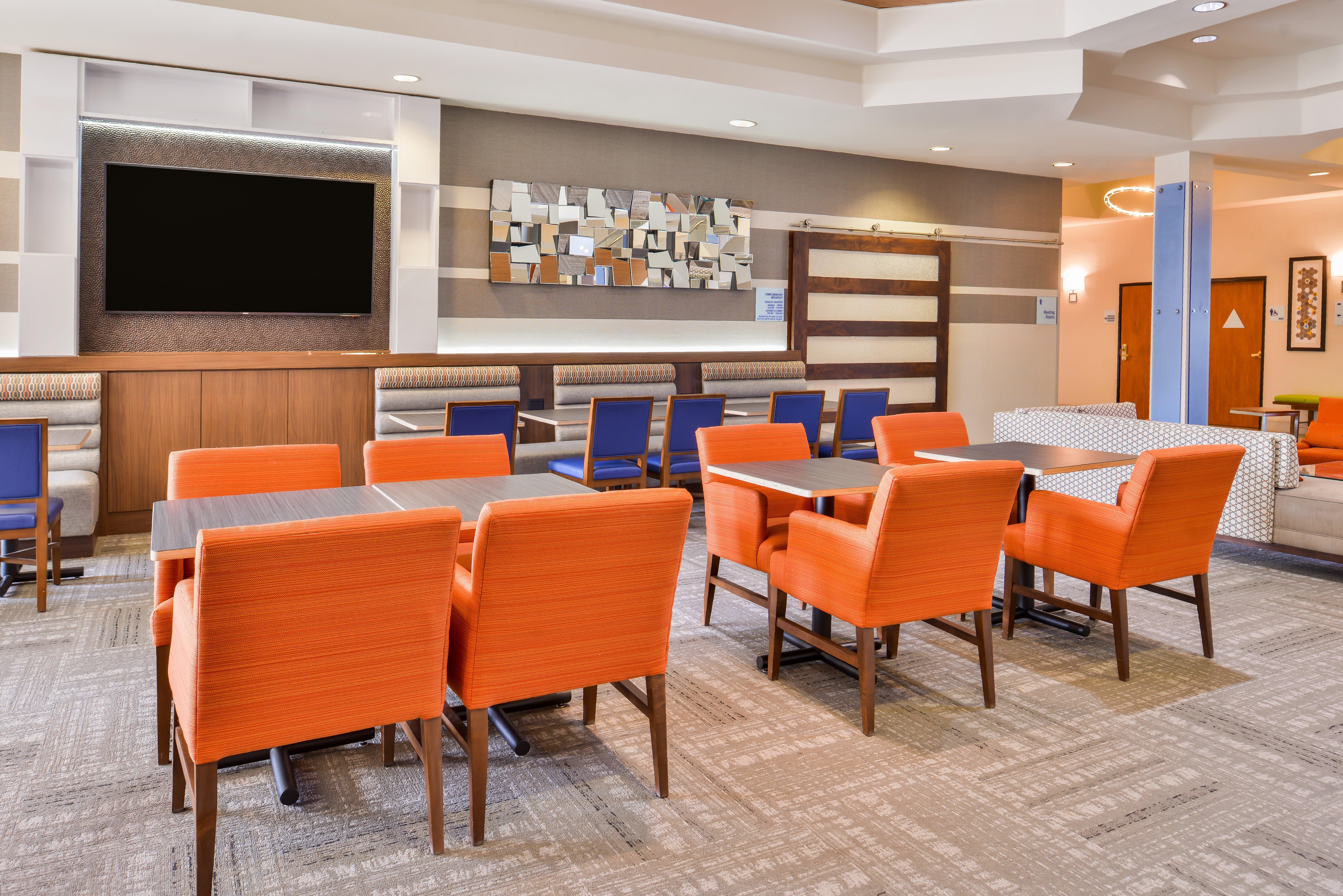 Holiday Inn Express & Suites Elk Grove Central - Hwy 99 By Ihg Εξωτερικό φωτογραφία