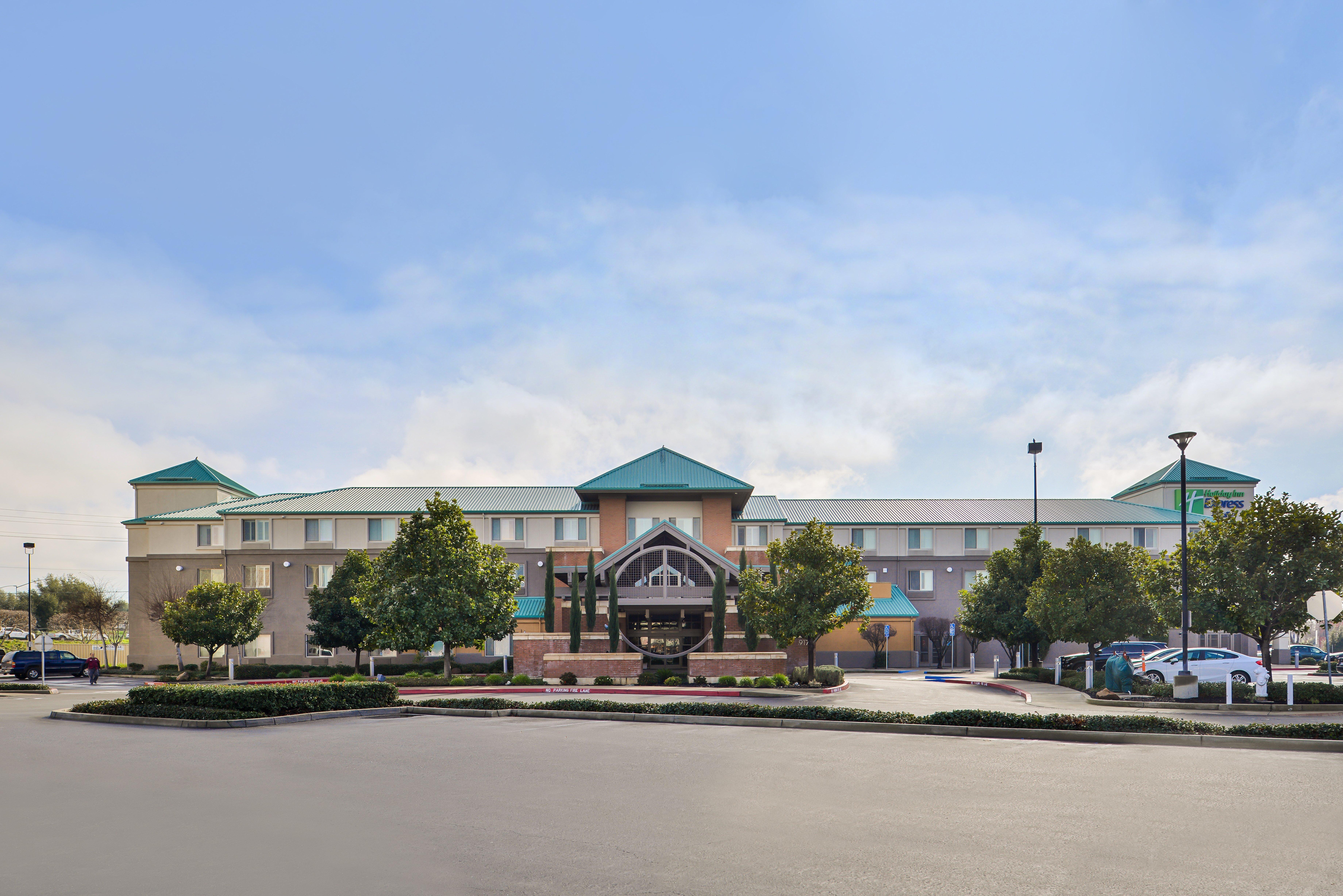 Holiday Inn Express & Suites Elk Grove Central - Hwy 99 By Ihg Εξωτερικό φωτογραφία